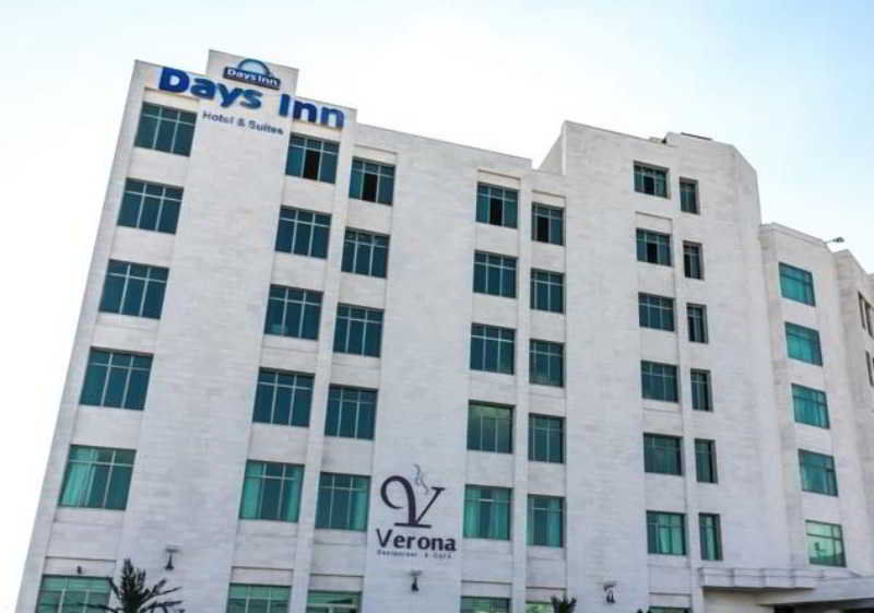 Days Inn Hotel & Suites Амман Экстерьер фото
